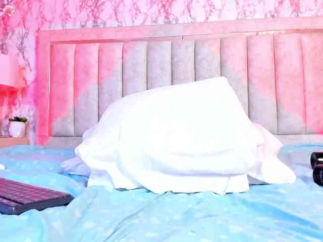 AlaiaMoretti webcam