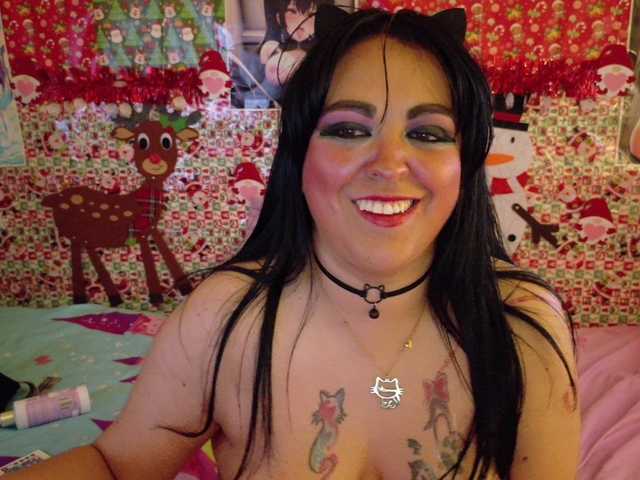 AlizeHentaiMeow's BongaCams show and profile