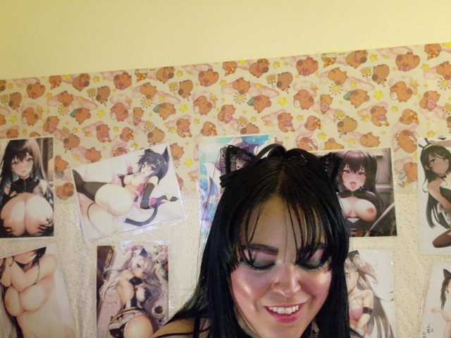 AlizeHentaiMeow's BongaCams show and profile