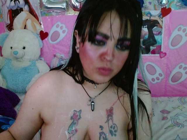  AlizeHentaiMeow chat room