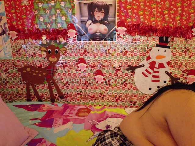 AlizeHentaiMeow webcam