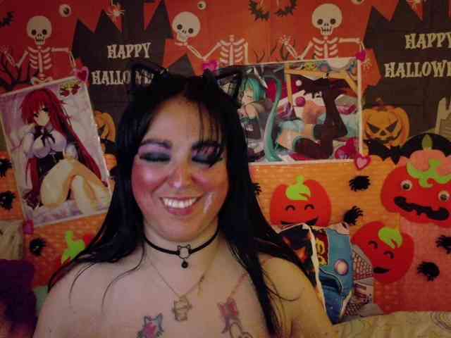 AlizeHentaiMeow webcam