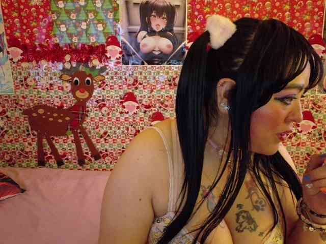 AlizeHentaiMeow webcam