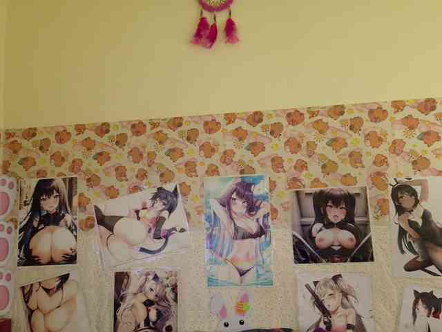 AlizeHentaiMeow webcam