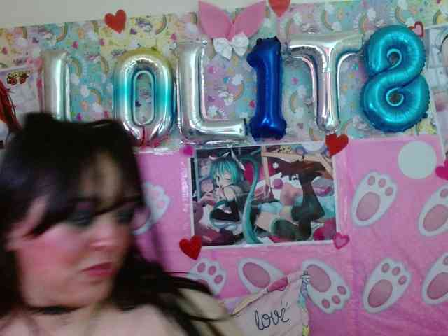 AlizeHentaiMeow webcam