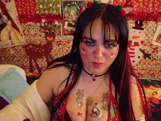 AlizeHentaiMeow webcam