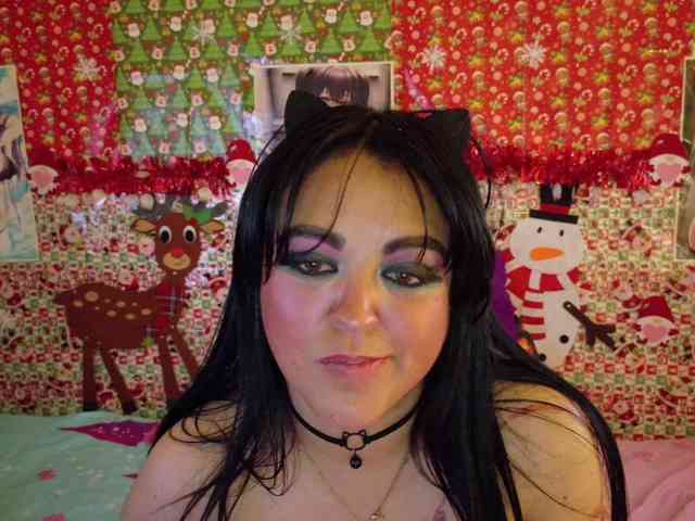 AlizeHentaiMeow webcam