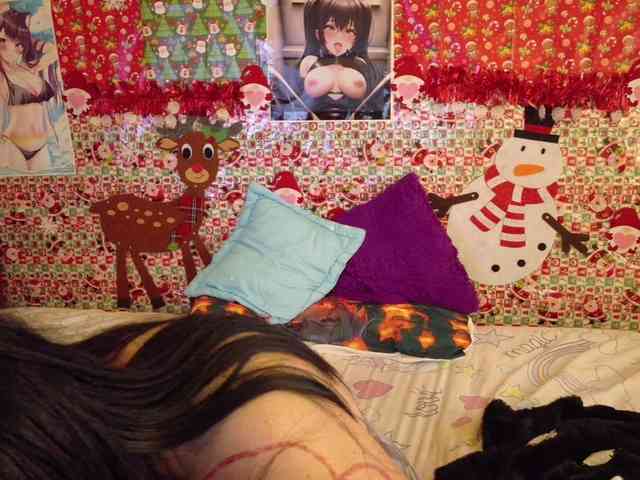 AlizeHentaiMeow webcam