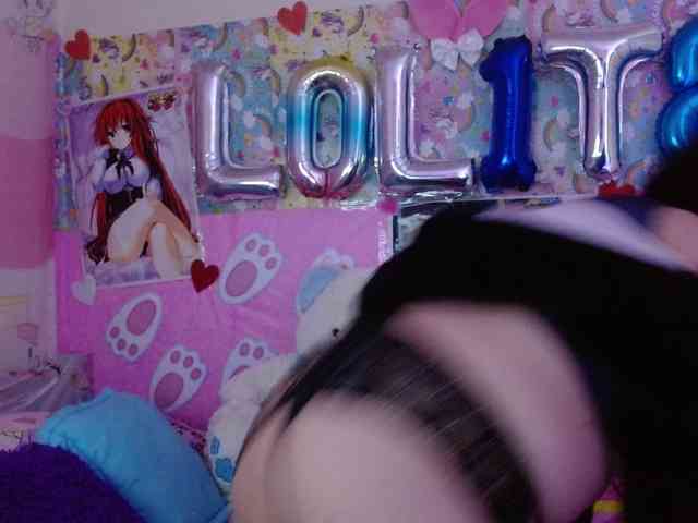 AlizeHentaiMeow webcam