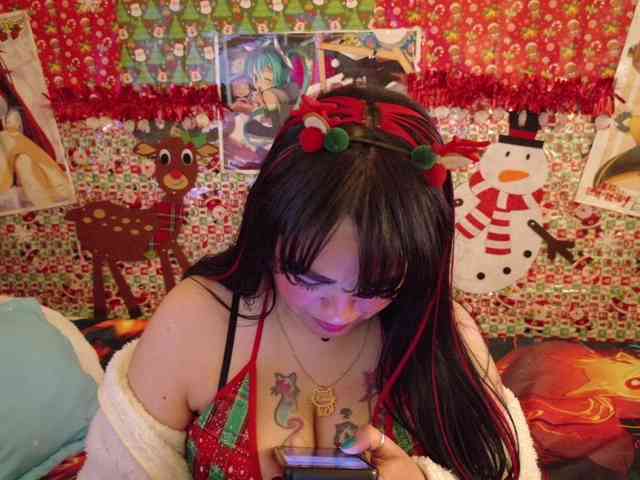 AlizeHentaiMeow webcam