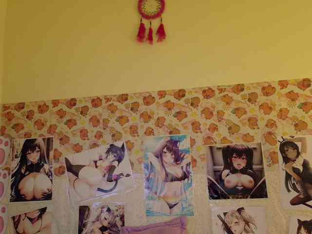 AlizeHentaiMeow webcam