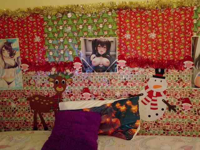 AlizeHentaiMeow webcam