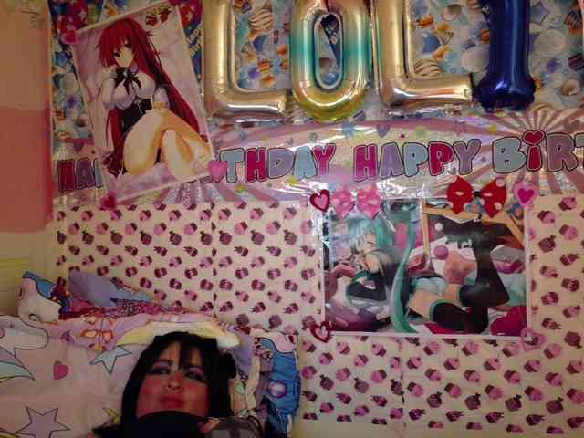 AlizeHentaiMeow webcam