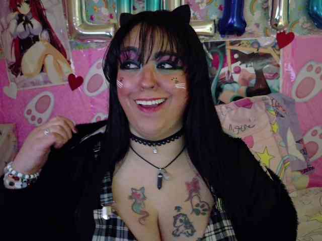 AlizeHentaiMeow webcam