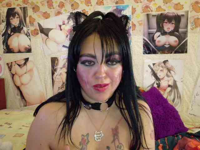 AlizeHentaiMeow webcam