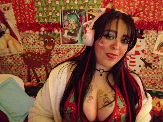 AlizeHentaiMeow webcam