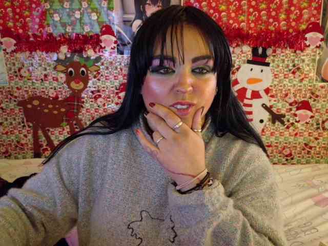 AlizeHentaiMeow webcam