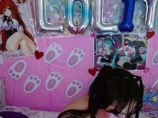 AlizeHentaiMeow webcam