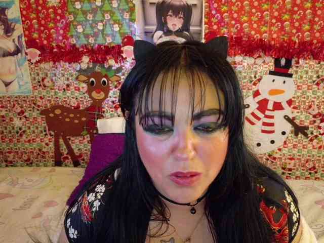 AlizeHentaiMeow webcam