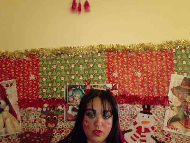 AlizeHentaiMeow webcam