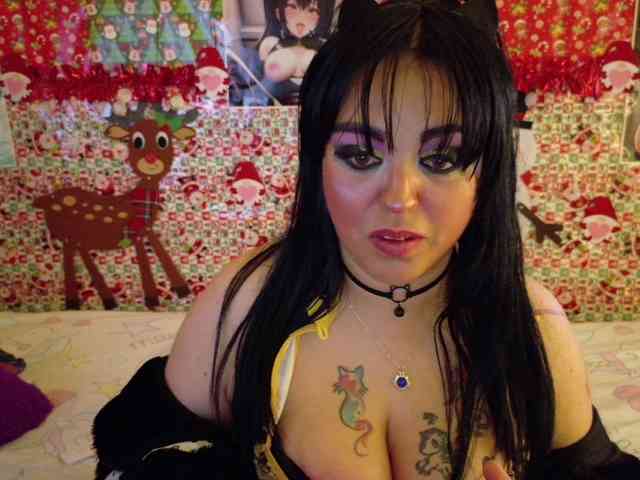 AlizeHentaiMeow webcam