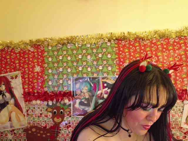 AlizeHentaiMeow webcam