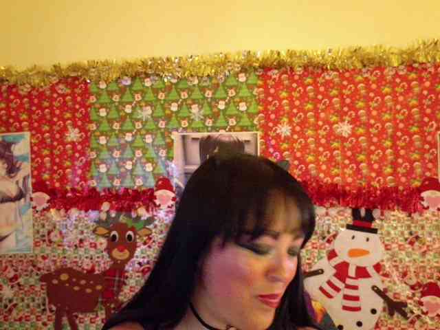 AlizeHentaiMeow webcam