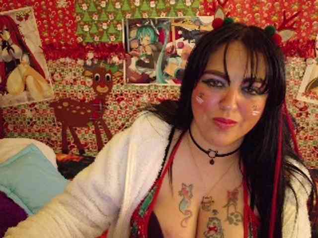 AlizeHentaiMeow webcam