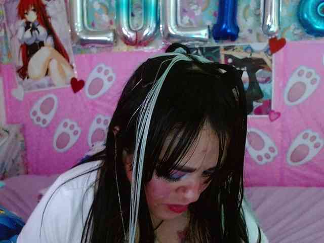 AlizeHentaiMeow webcam