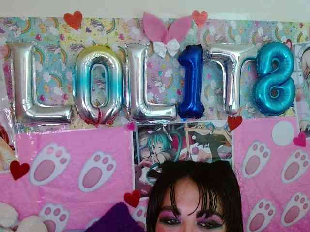 AlizeHentaiMeow webcam