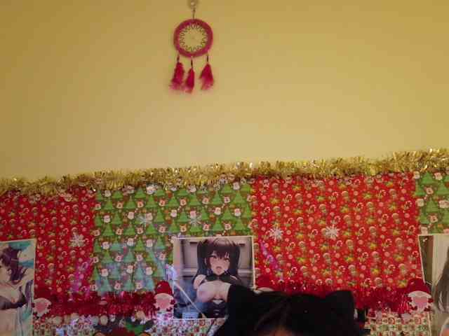 AlizeHentaiMeow webcam