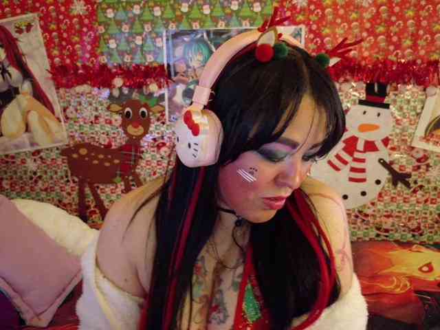 AlizeHentaiMeow webcam