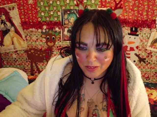 AlizeHentaiMeow webcam