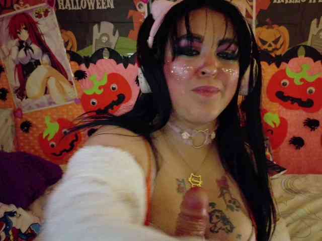 AlizeHentaiMeow webcam