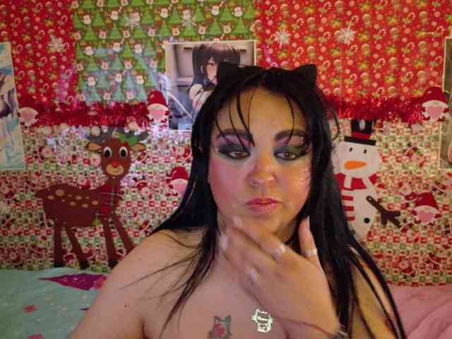 AlizeHentaiMeow webcam