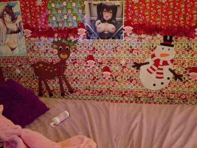 AlizeHentaiMeow webcam