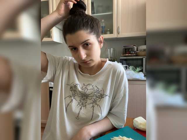 Alisia4's BongaCams show and profile