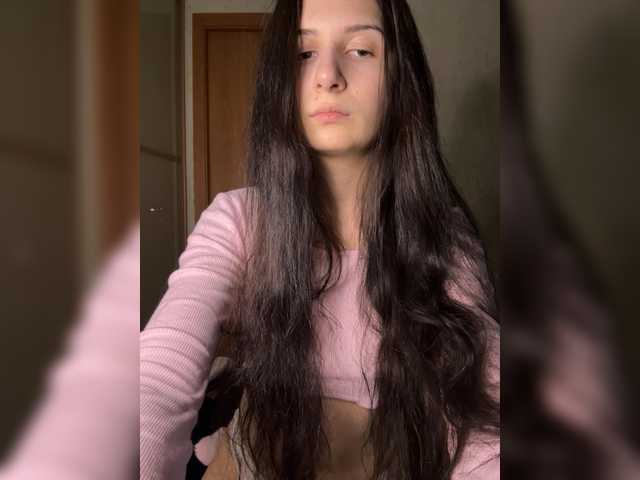 Alisia4's BongaCams show and profile