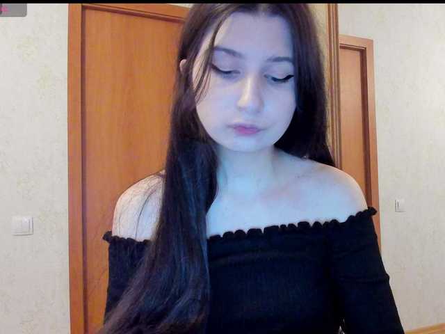 Alisia4's BongaCams show and profile