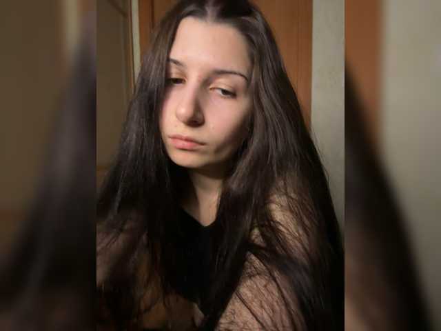 Alisia4's BongaCams show and profile