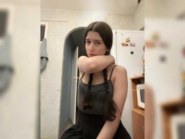 Alisia4's BongaCams show and profile