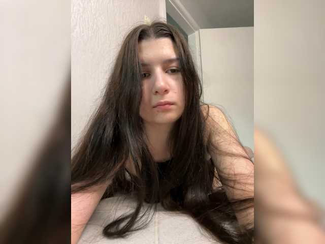 Alisia4's BongaCams show and profile