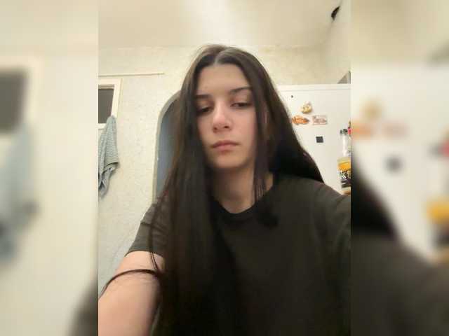 Alisia4's BongaCams show and profile