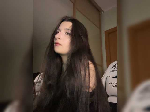 Alisia4's BongaCams show and profile