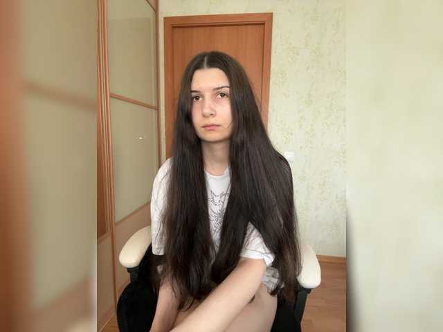 Alisia4's BongaCams show and profile