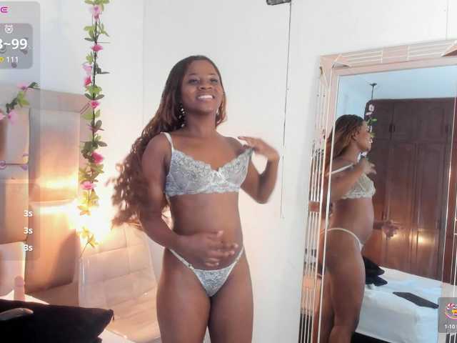 Discover Kendramonroe from BongaCams