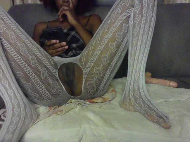 SweetAlly's BongaCams show and profile