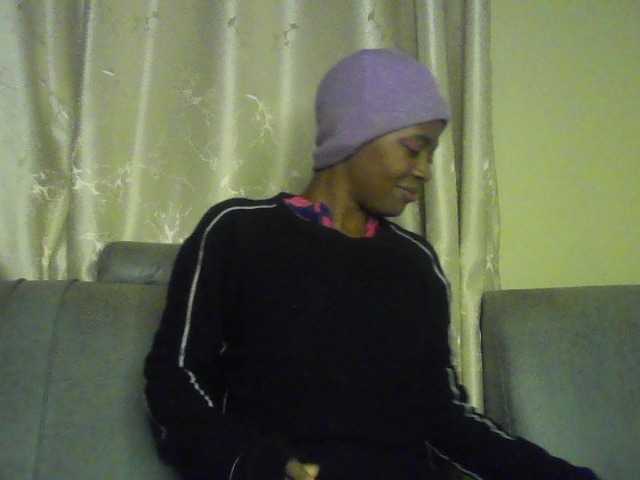 SweetAlly's BongaCams show and profile