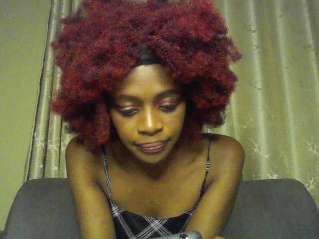 SweetAlly's BongaCams show and profile