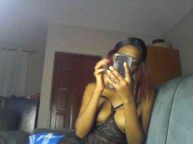 SweetAlly webcam